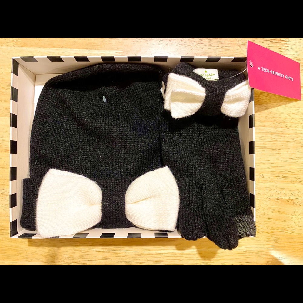 Kate Spade Beanie and Glove Black/Cream w/Box NEW!